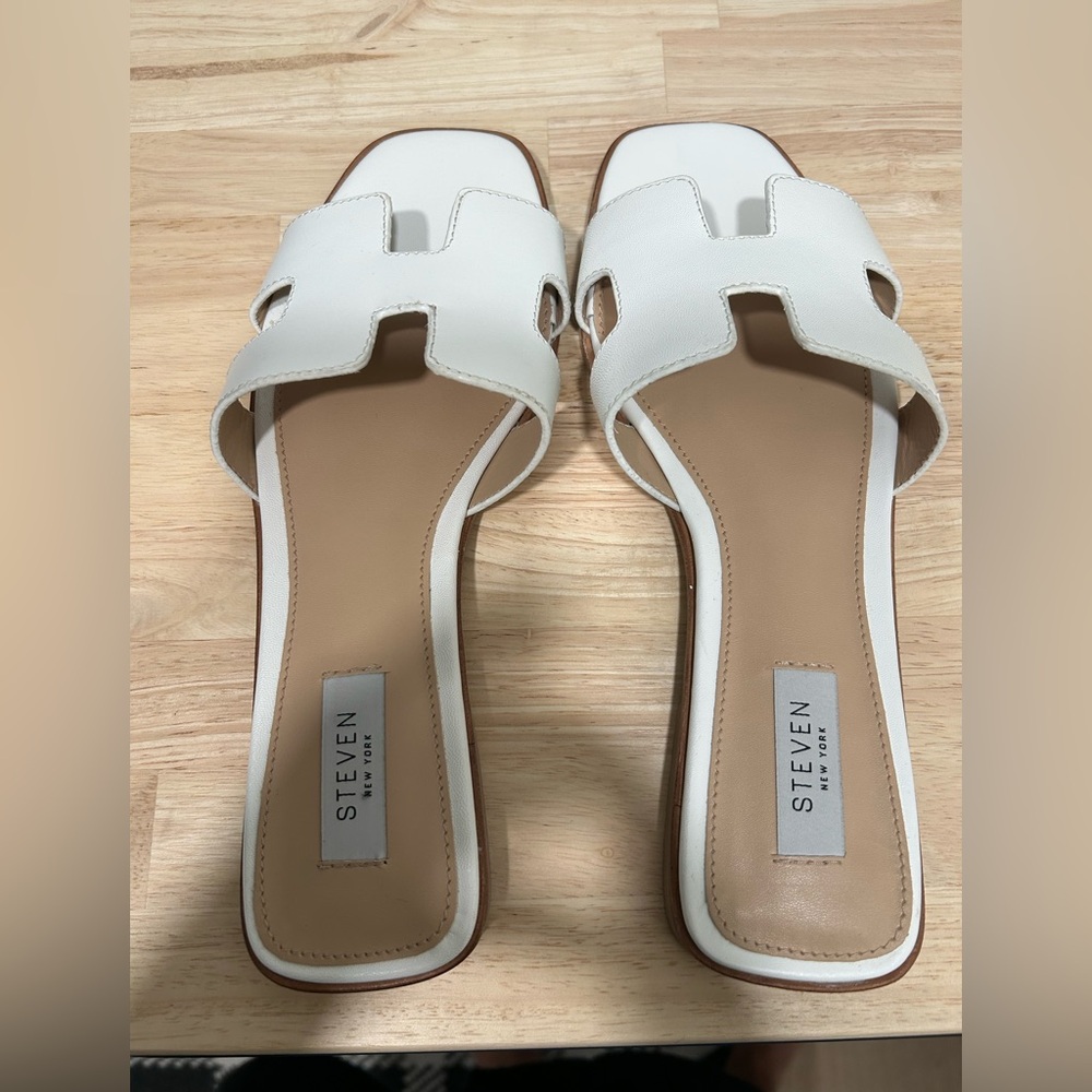 Steven By Steve Madden White H-Strap Sandals in ladies size 9